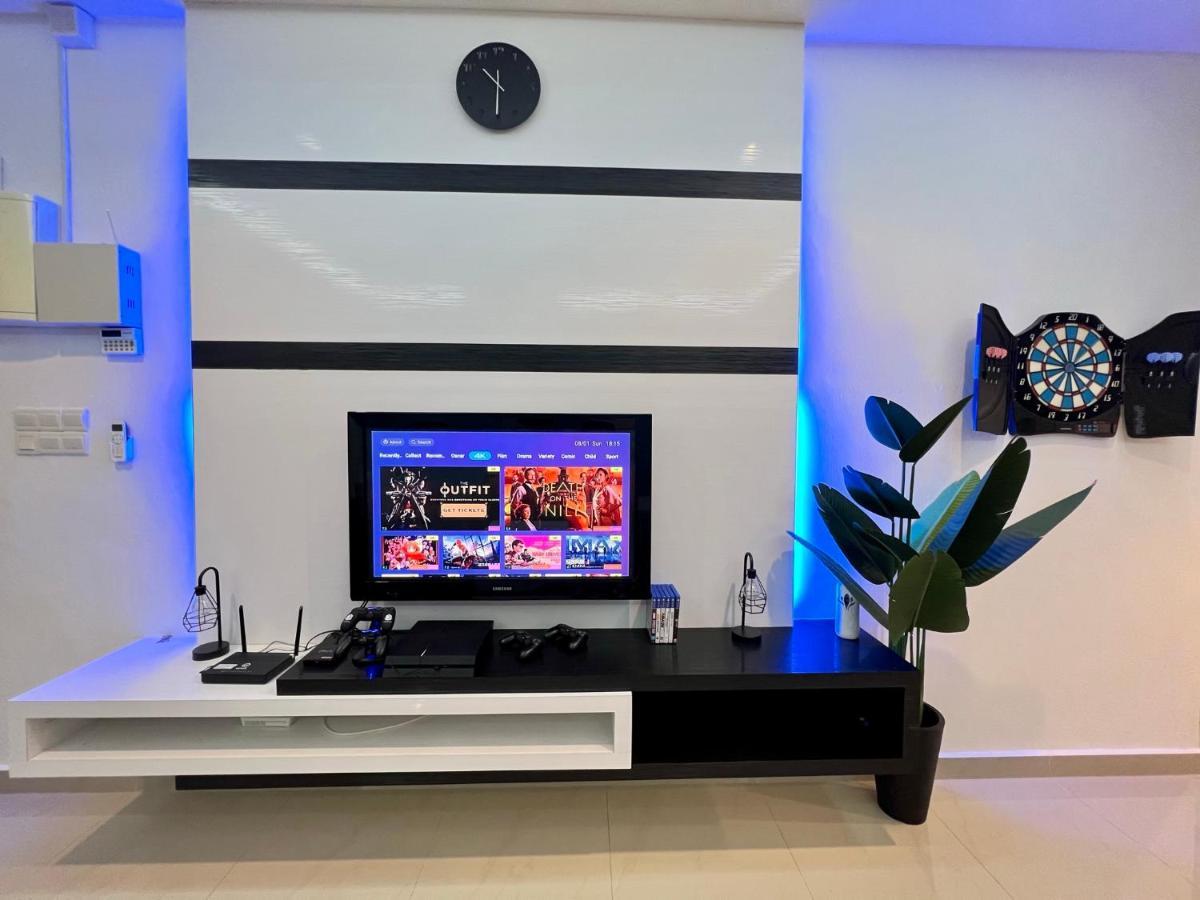 Tcvila 12Pax Neartc Dinosaurland Pooltable, Netflix Kuantan Dış mekan fotoğraf