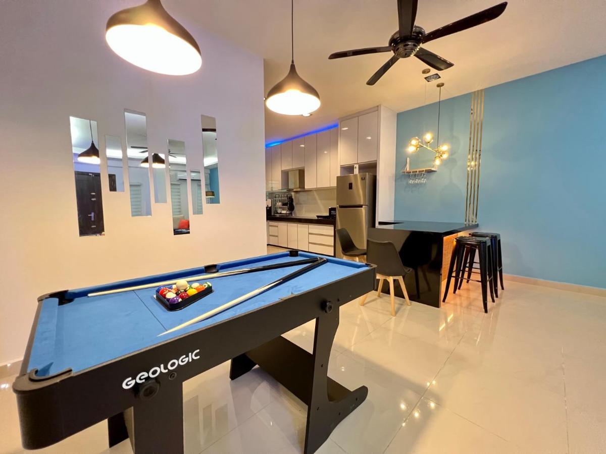 Tcvila 12Pax Neartc Dinosaurland Pooltable, Netflix Kuantan Dış mekan fotoğraf